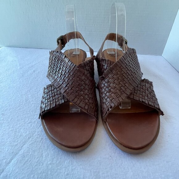 Vintage Foundry Co.  Slingback Strappy Sandals - Picture 3 of 13